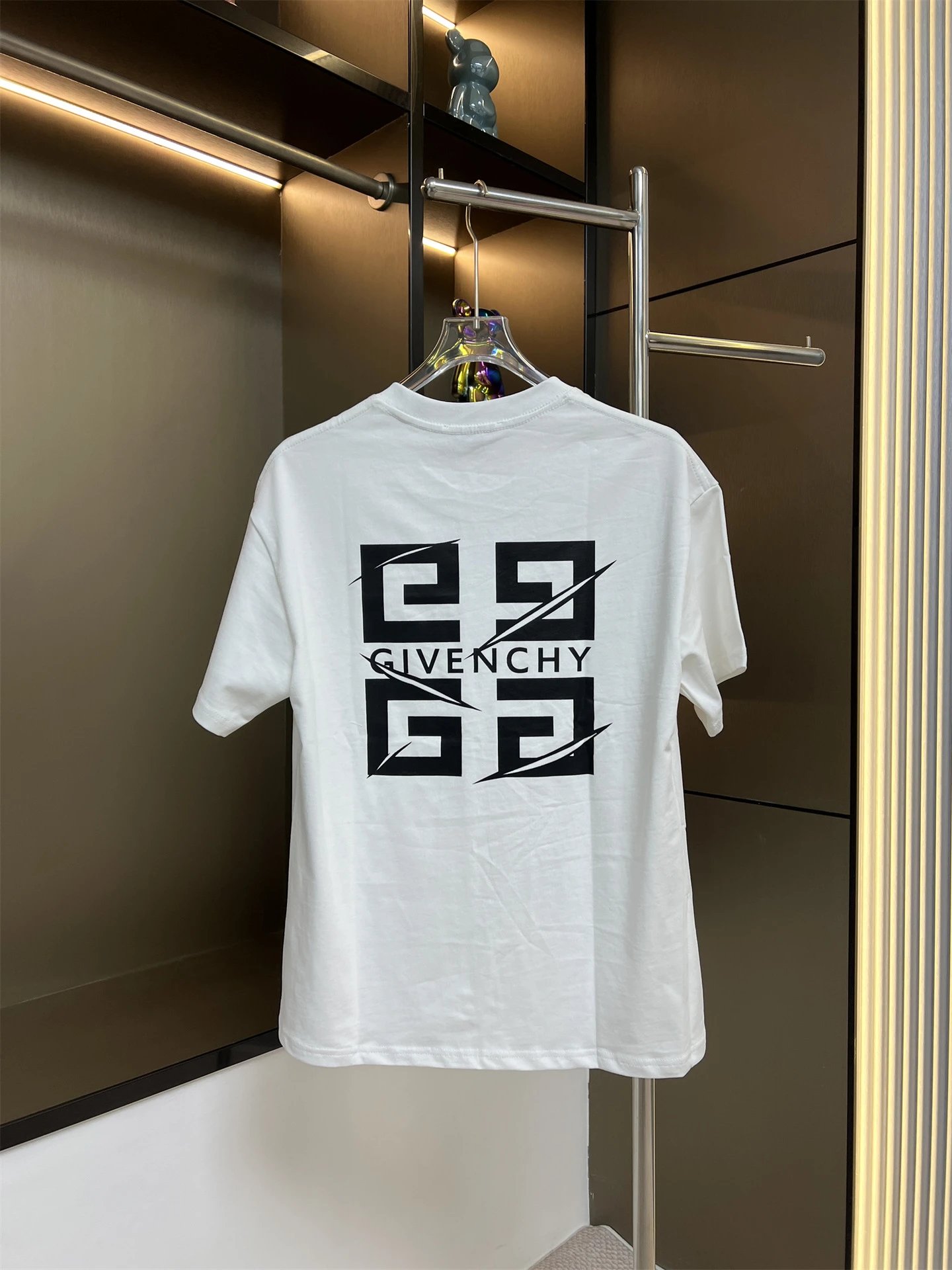 白色