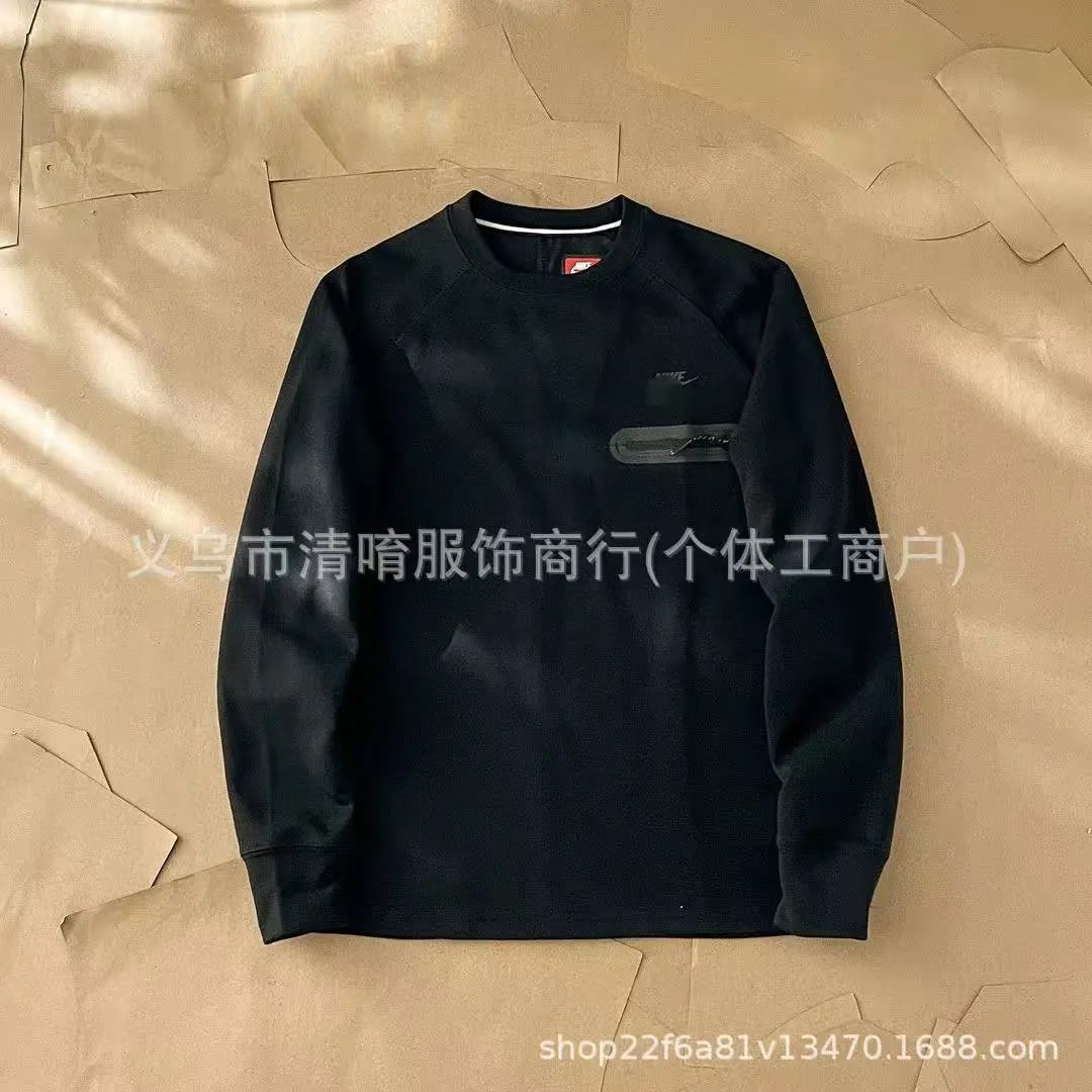 黑色卫衣