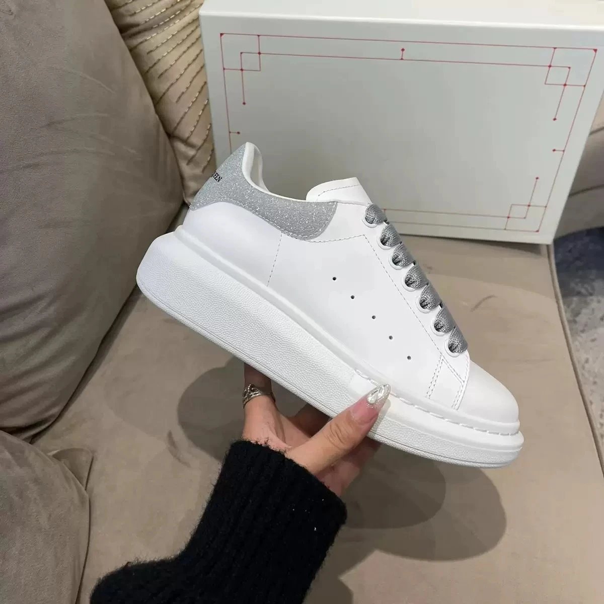 闪银尾