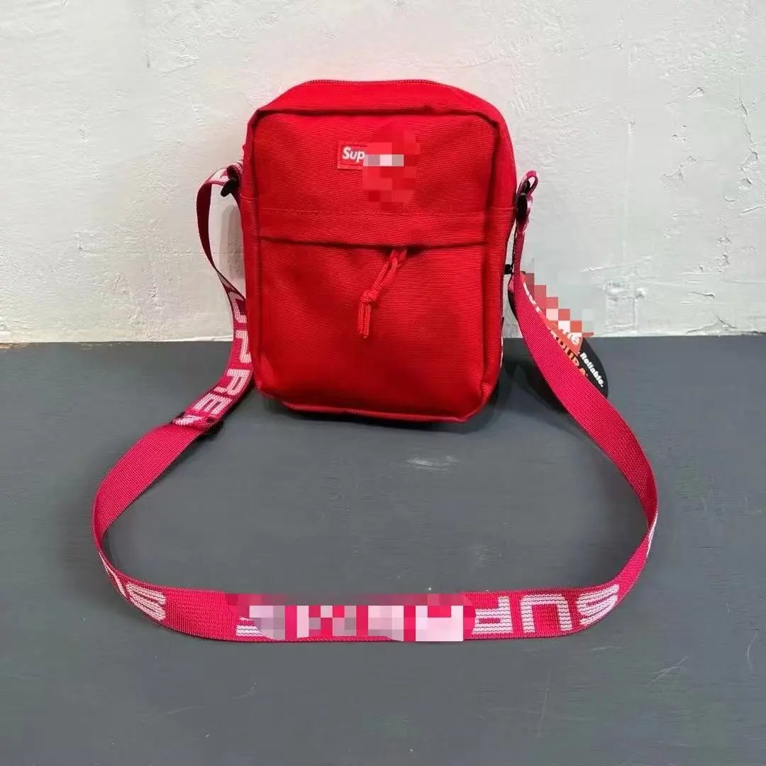 18方包红色