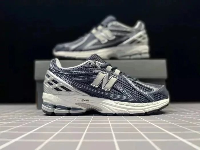 06